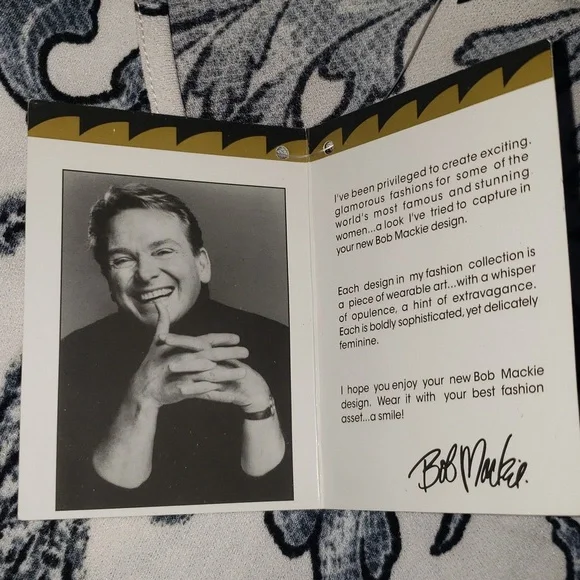 Bob Mackie Wearable Art 3/4 Sleeve V Neck White Gray Black Size Small - Picture 5 of 7